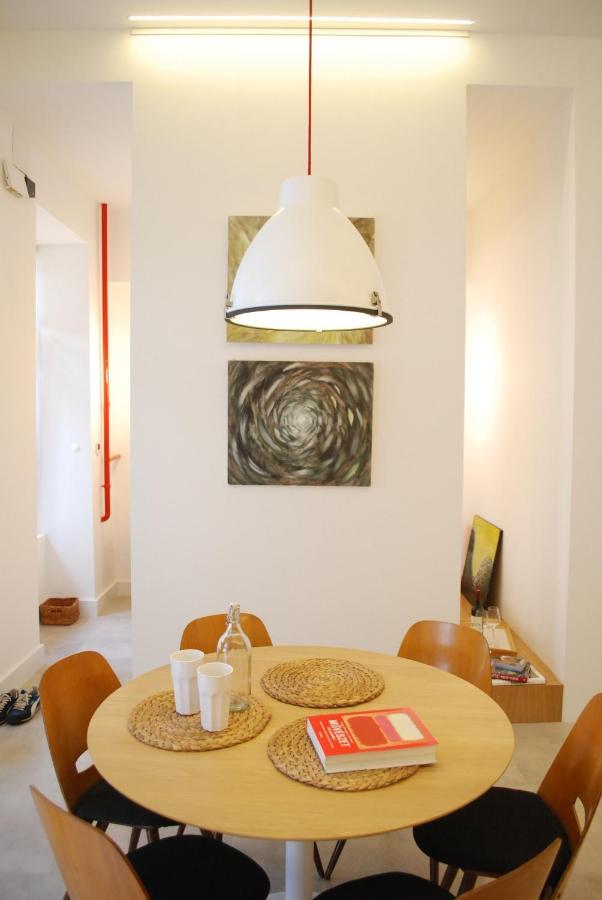 Stylish Studios Apartment In The City Center With Air Conditioning บูดาเปสต์ ภายนอก รูปภาพ