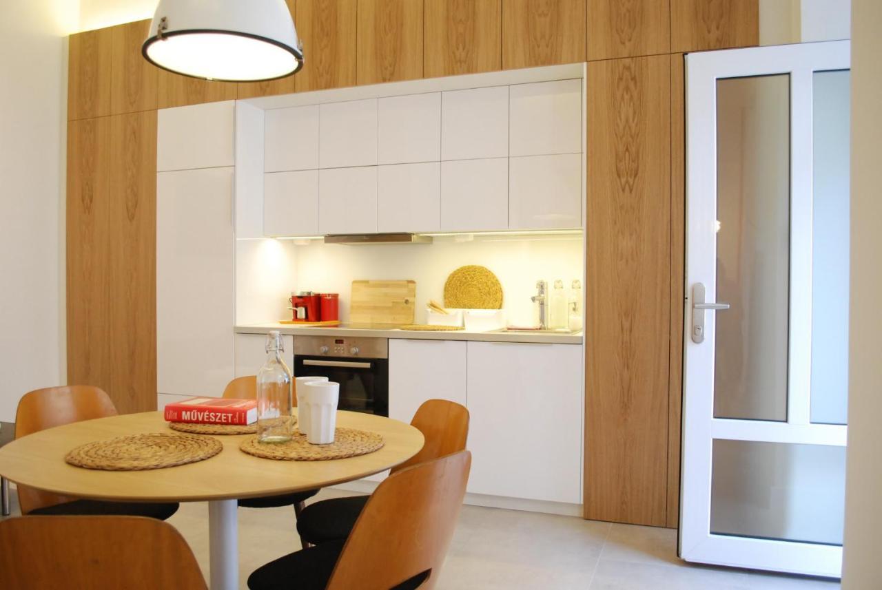 Stylish Studios Apartment In The City Center With Air Conditioning บูดาเปสต์ ภายนอก รูปภาพ